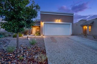 3142 Floras Del Sol St, Santa Fe, NM 87507