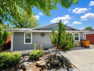 6711 Cruz St, Austin, TX 78741