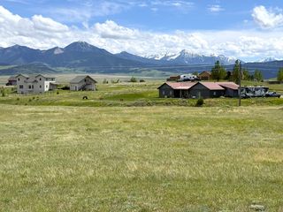 14 Haven Meadow Loop, Livingston, MT 59047