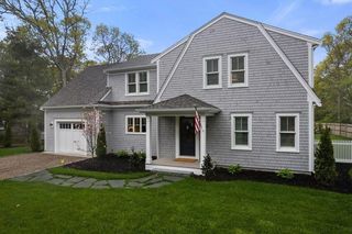 99 Stone Horse Rd, Osterville, MA 02655