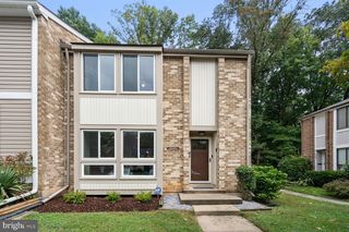 6061 Hollow Knoll Ct, Springfield, VA 22152