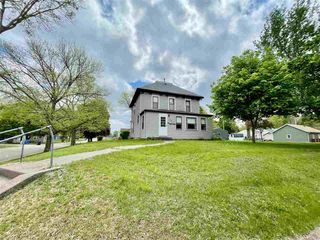 201 6th St, Sioux Rapids, IA 50585
