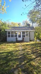 411 Hinckley Blvd, Jackson, MI 49203