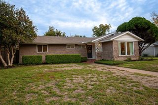 10164 Timber Trail Dr, Dallas, TX 75229