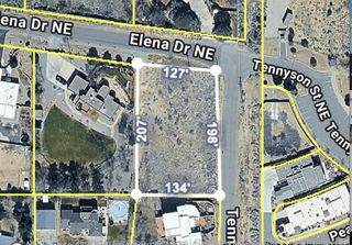 12520 Elena Dr NE, Albuquerque, NM 87122