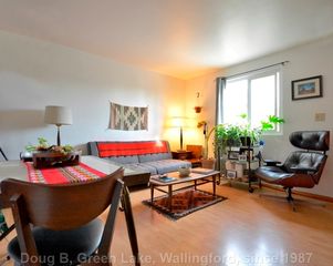 2112 N  54th St #G, Seattle, WA 98103