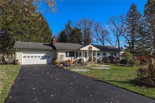 233 Scenic Dr, Horseheads, NY 14845