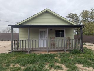Address Not Disclosed, Azle, TX 76020