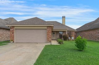 408 Braxton Dr, Youngsville, LA 70592