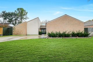 11851 Briar Forest Drive, Houston, TX 77077