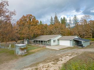 180 Mary Harris Way, Grants Pass, OR 97526