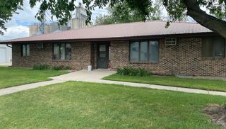201 2nd St #2, Beaman, IA 50609