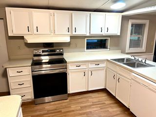 13297 Pecan Tree Dr, Willis, TX 77318