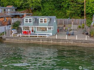 10731 NE North Shore Road, Belfair, WA 98528