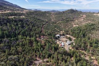 4400 Indian Creek Rd, Shady Cove, OR 97539