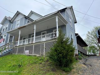 37 Queen Street, Whitehall, NY 12887