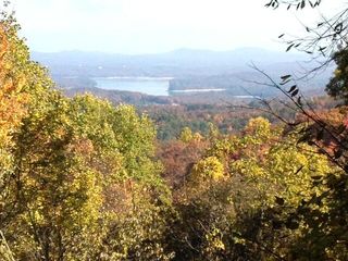 304 Ridge Cir, Blue Ridge, GA 30513