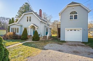27 Allyn Street, Groton, CT 06355