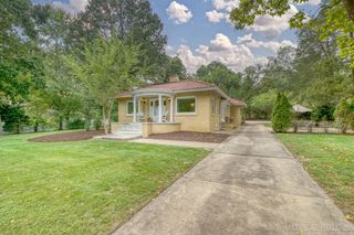1207 S  Batavia Ave, Batavia, IL 60510