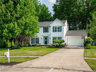 34021 Hickory Ct, Avon, OH 44011