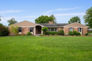 5547 Mapleridge Dr, Cincinnati, OH 45227