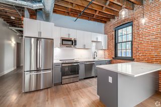 119 Hotel St #214, Utica, NY 13502