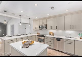 9628 N  53rd Ave, Glendale, AZ 85302