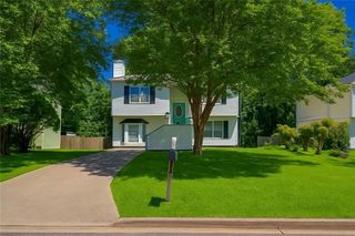 5250 Forest Downs Ln, Atlanta, GA 30349
