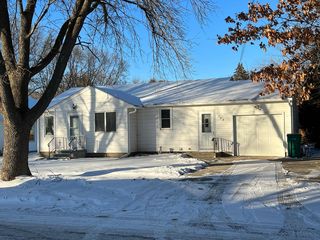 104 NW Grove St, Brownsdale, MN 55918