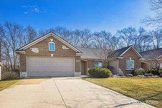 12284 Aleigha Dr NW, Grand Rapids, MI 49534
