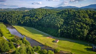 Ballou Farm Rd, Crumpler, NC 28617