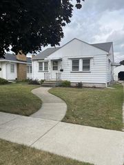 1724 31st STREET, Kenosha, WI 53140
