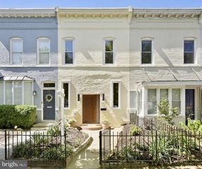 15 15th St SE, Washington, DC 20003