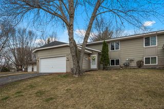 17627 Ionia Ct, Lakeville, MN 55044
