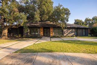 7336 Lakehurst Ave, Dallas, TX 75230