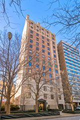 1530 N State Pkwy #4, Chicago, IL 60610