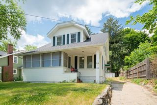 1924 Indiana St, Kalamazoo, MI 49008