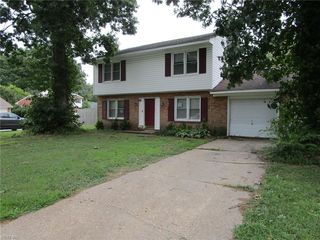 306 Woodland Rd, Hampton, VA 23669