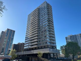 5601 N  Sheridan Rd #13D, Chicago, IL 60660