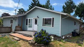 602 Ash Ave, Tillamook, OR 97141