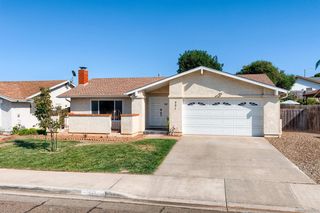 521 Shadow Hills Dr, San Marcos, CA 92069