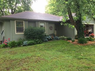 3749 S  Bradley Ave, Springfield, MO 65804