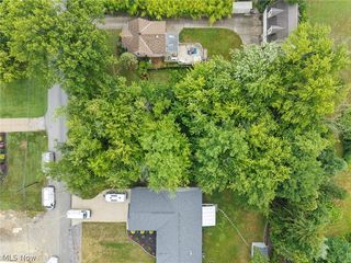 Morris Dr, Strongsville, OH 44149