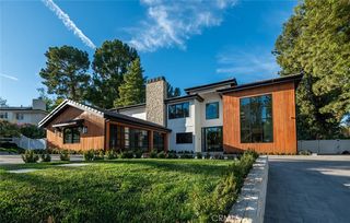 5461 Paradise Valley Rd, Hidden Hills, CA 91302