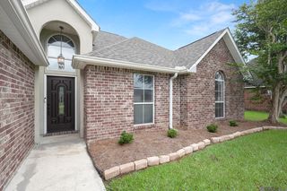 9911 Asheville Dr, Denham Springs, LA 70706