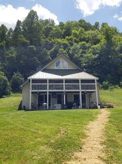 581 Shaver Dr, Exchange, WV 26619