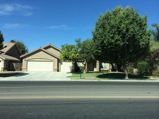 435 S  19th Ave, Lemoore, CA 93245