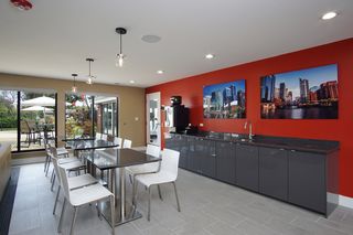 1647 Westminster Dr #111, Naperville, IL 60563