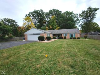 1321 Greenway Dr, Anderson, IN 46011