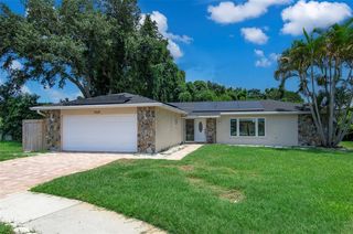11329 110th Ct, Seminole, FL 33778